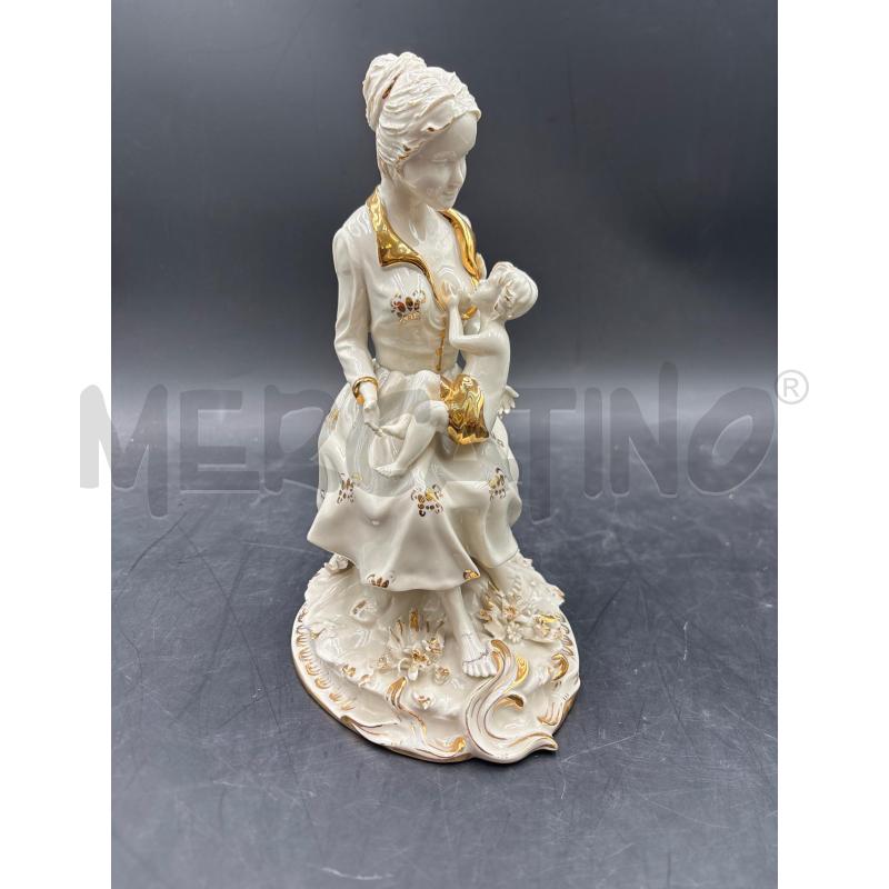 SCULTURA MATERNITA' CAPODIMONTE CON DIF | Mercatino dell'Usato Roma torrevecchia 1