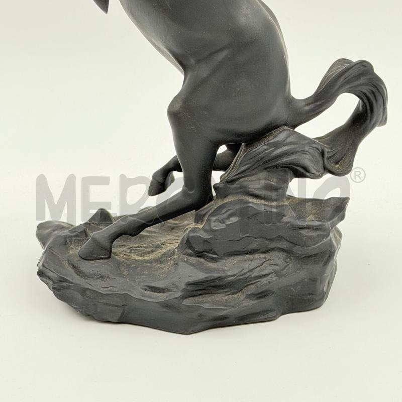 STATUA CER CAVALLO NERO D.HART | Mercatino dell'Usato Roma torrevecchia 3