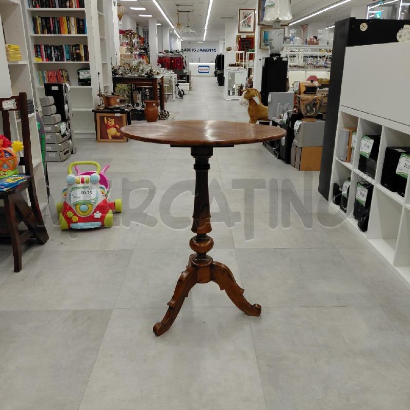 TAVOLINO TRIPODE LEGNO OVALE | Mercatino dell'Usato Roma torrevecchia 1