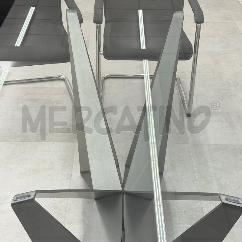 TAVOLO CRISTALLO BASE METALLO 2 PICCOLE IMPERFEZIONI | Mercatino dell'Usato Roma torrevecchia 3