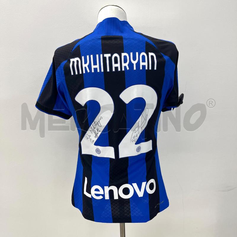T SHIRT U MILAN MKHITARYAN FIRMATA  | Mercatino dell'Usato Roma torrevecchia 2