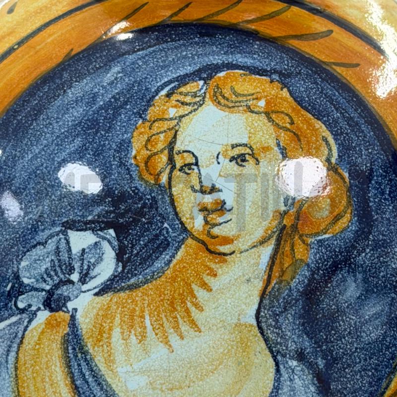 VASO VOLTO DONNA AQ DE ROSE | Mercatino dell'Usato Roma torrevecchia 2