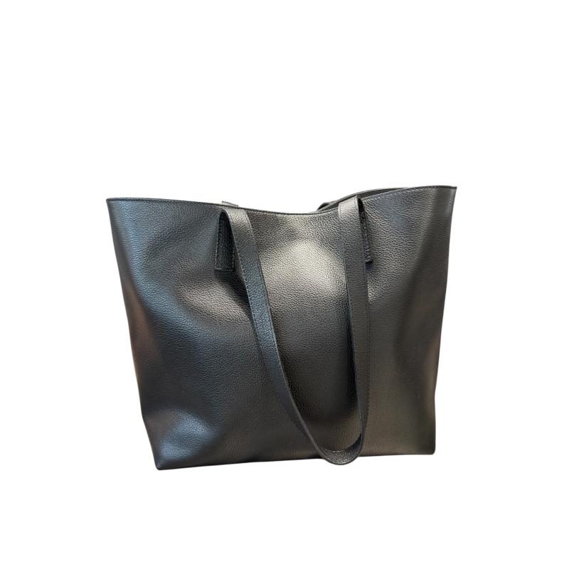 BORSA DONNA PATRIZIA PEPE NERA | Mercatino dell'Usato Roma ostia 2