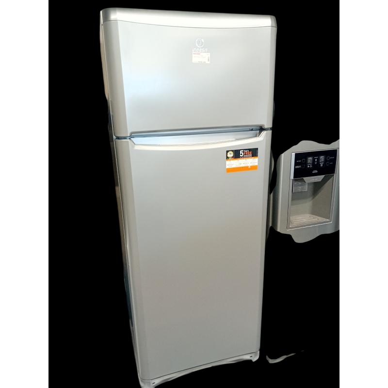 FRIGO INDESIT GRANDE | Mercatino dell'Usato Roma ostia 1
