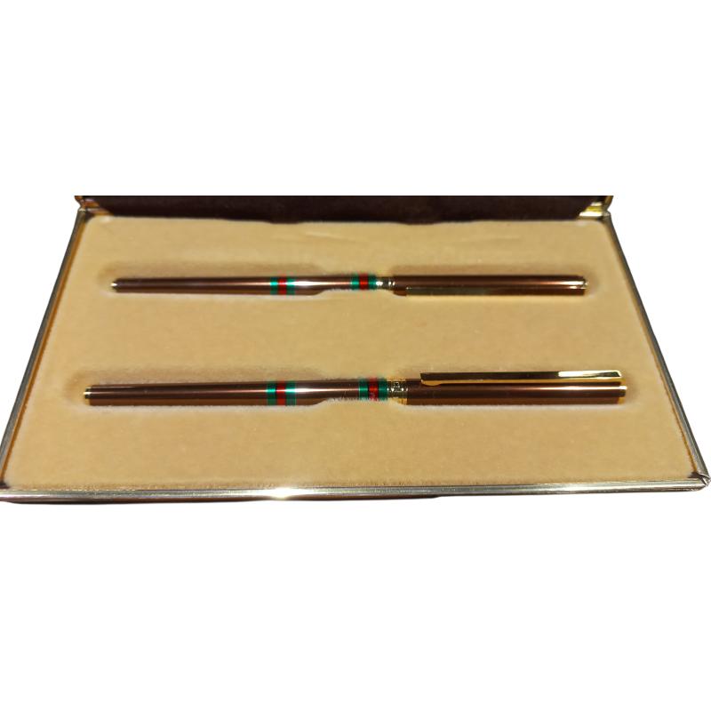 PENNA GUCCI SET 2 PZ | Mercatino dell'Usato Roma ostia 2