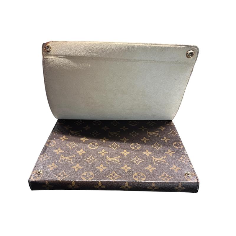 PORTA IPAD VUITTON | Mercatino dell'Usato Roma ostia 4