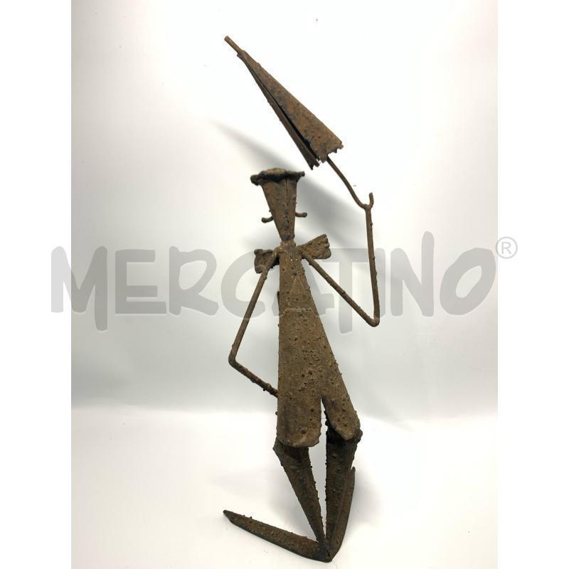 ANTICA SCULTURA FERRO UOMO CON OMBRELLO | Mercatino dell'Usato Pomezia 4