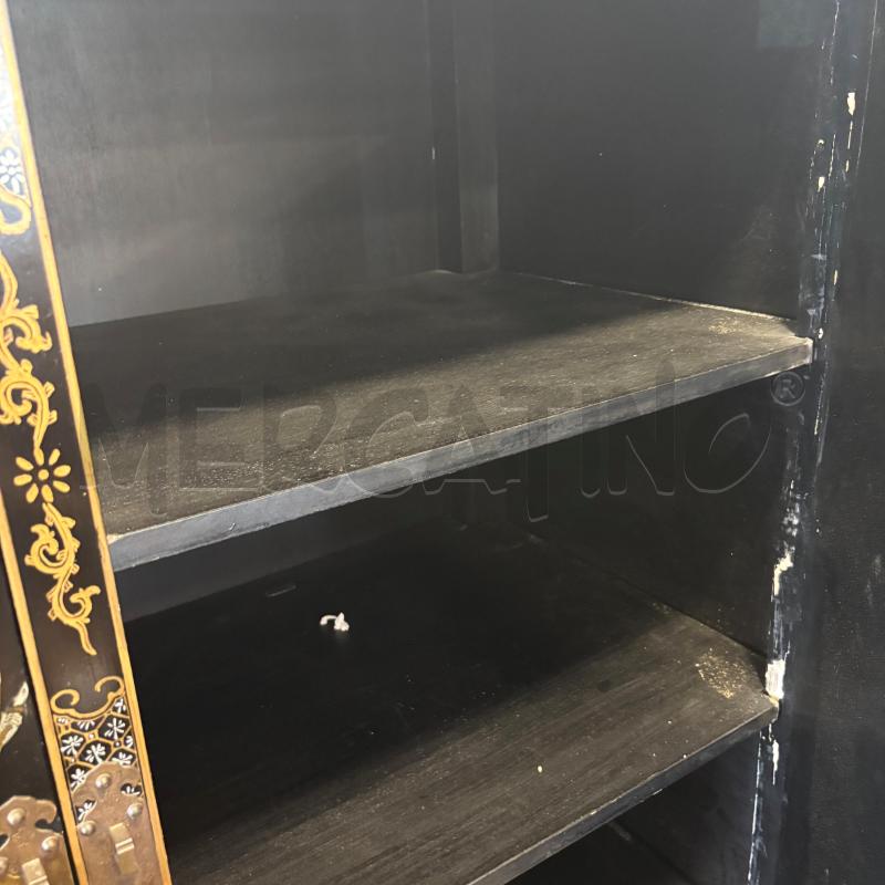 ARMADIO VECCHIO CINESE LACCATO ORO E NERO | Mercatino dell'Usato Pomezia 5