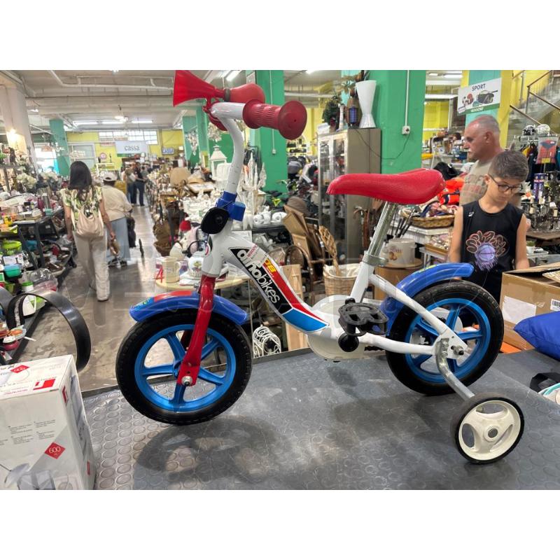 BICICLETTA ROTELLE | Mercatino dell'Usato Pomezia 1
