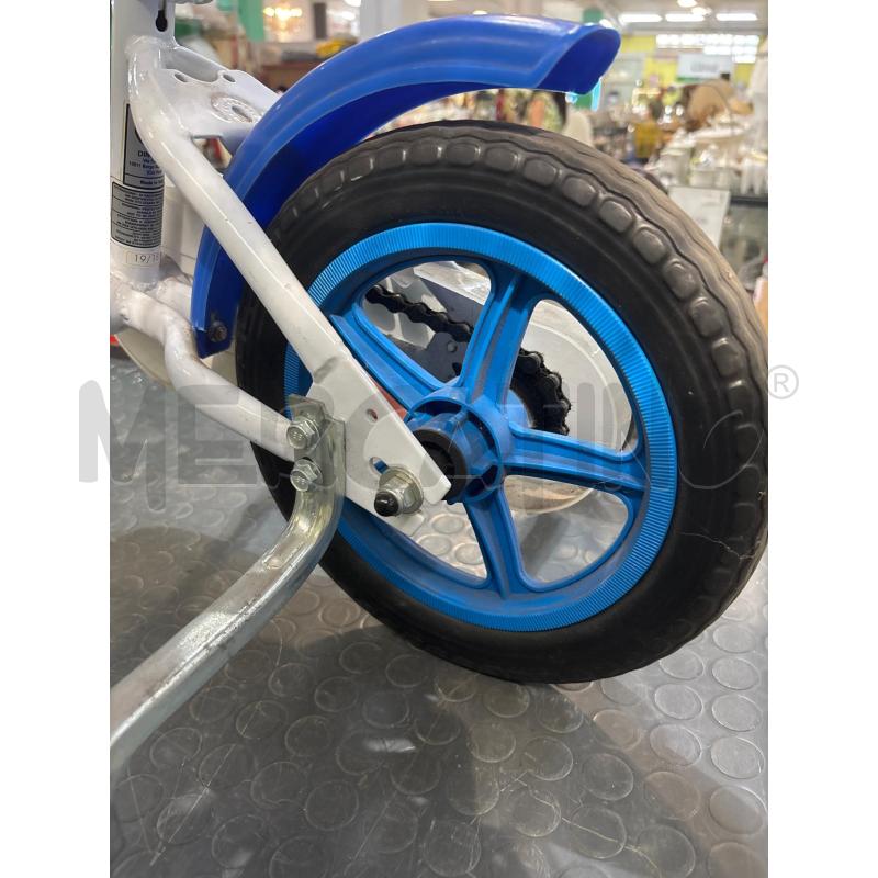 BICICLETTA ROTELLE | Mercatino dell'Usato Pomezia 3