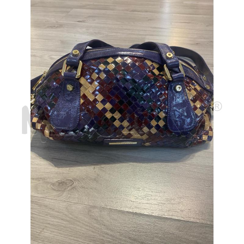 BORSA DONNA BAULETTO VIOLA BEIGE PATCH CCOCCINELLE | Mercatino dell'Usato Pomezia 1