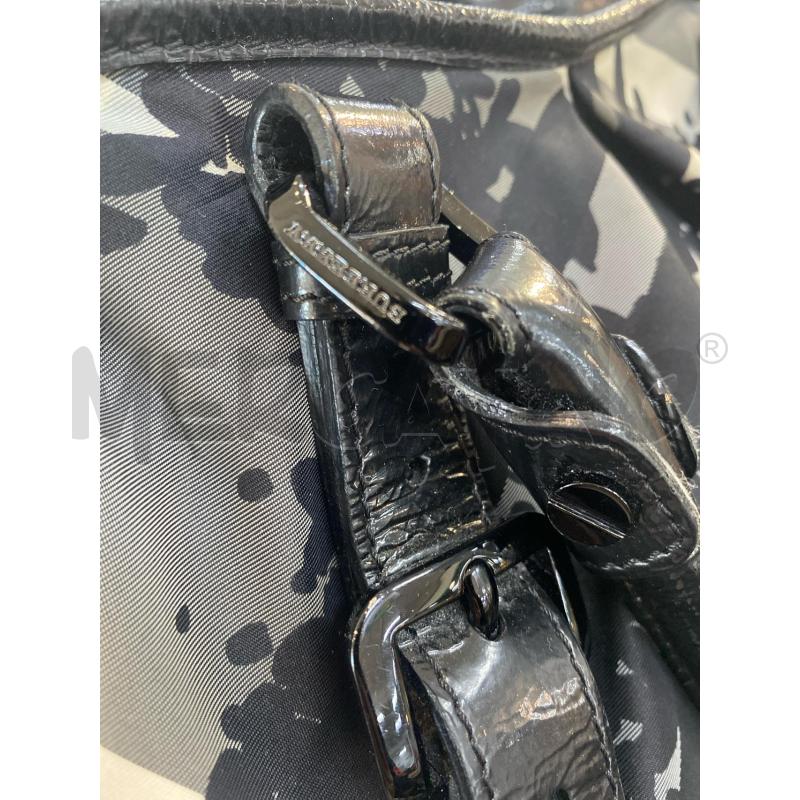 BORSA DONNA BURBERRY VERNICE NERA FIORI | Mercatino dell'Usato Pomezia 2