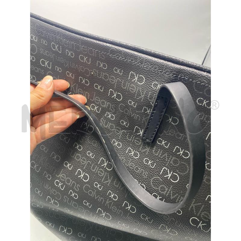 BORSA DONNA CALVIN KLEIN JEANS NERA SCRITTA  | Mercatino dell'Usato Pomezia 4