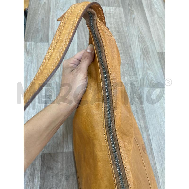 BORSA DONNA TIMBERLAND MORBIDA A SPALLA MARRONCINA | Mercatino dell'Usato Pomezia 5