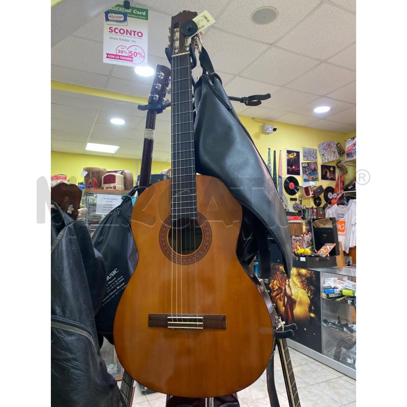 CHITARRA CLASSICA YAMAHA C40 + CUSTODIA  | Mercatino dell'Usato Pomezia 1