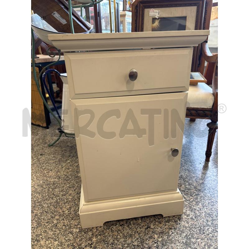 COMODINO BIANCO1 CASSETTO | Mercatino dell'Usato Pomezia 1