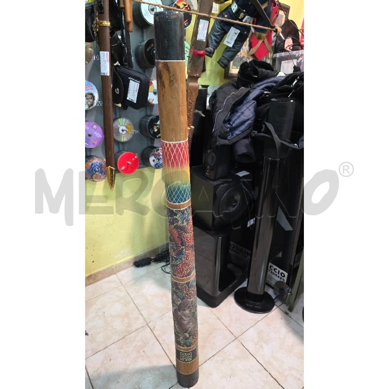 DIDGERIDOO AUSTRALIANO CON FIGURE ANIMALI | Mercatino dell'Usato Pomezia 1