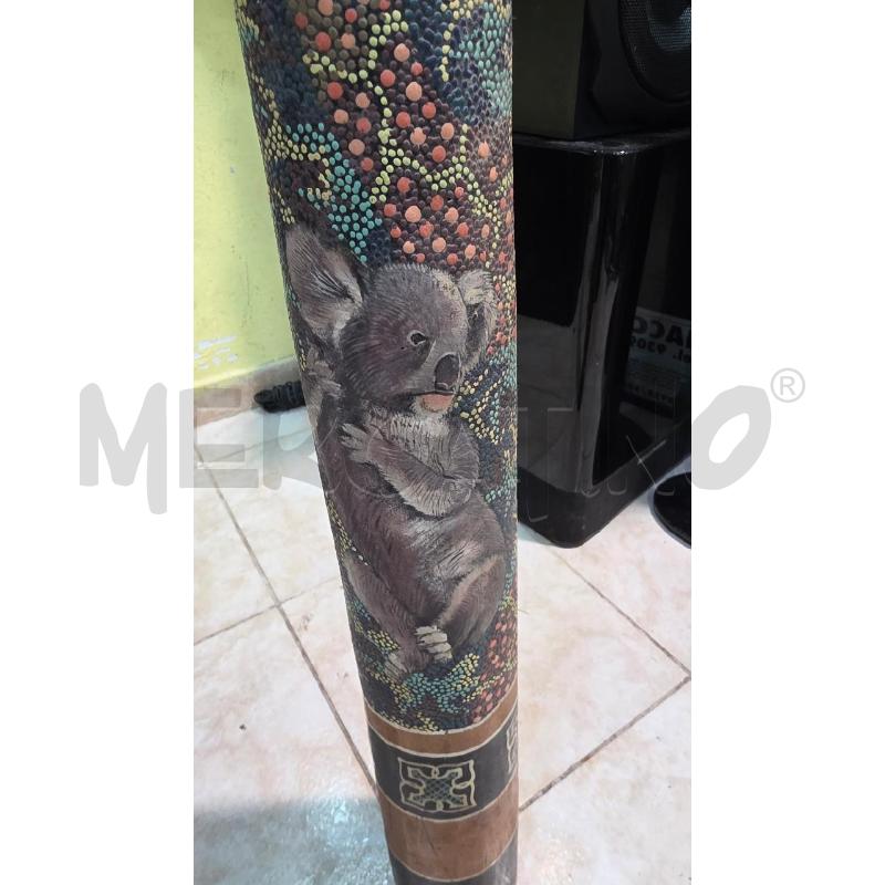 DIDGERIDOO AUSTRALIANO CON FIGURE ANIMALI | Mercatino dell'Usato Pomezia 2