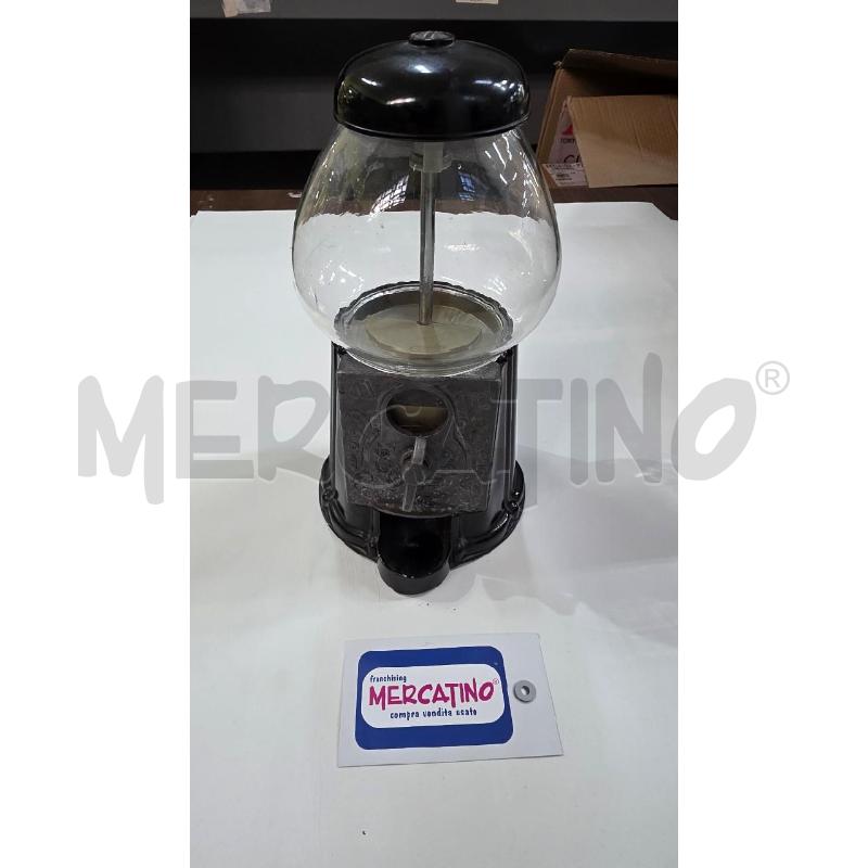 DISTRIBUTORE VINTAGE GOMME | Mercatino dell'Usato Pomezia 1