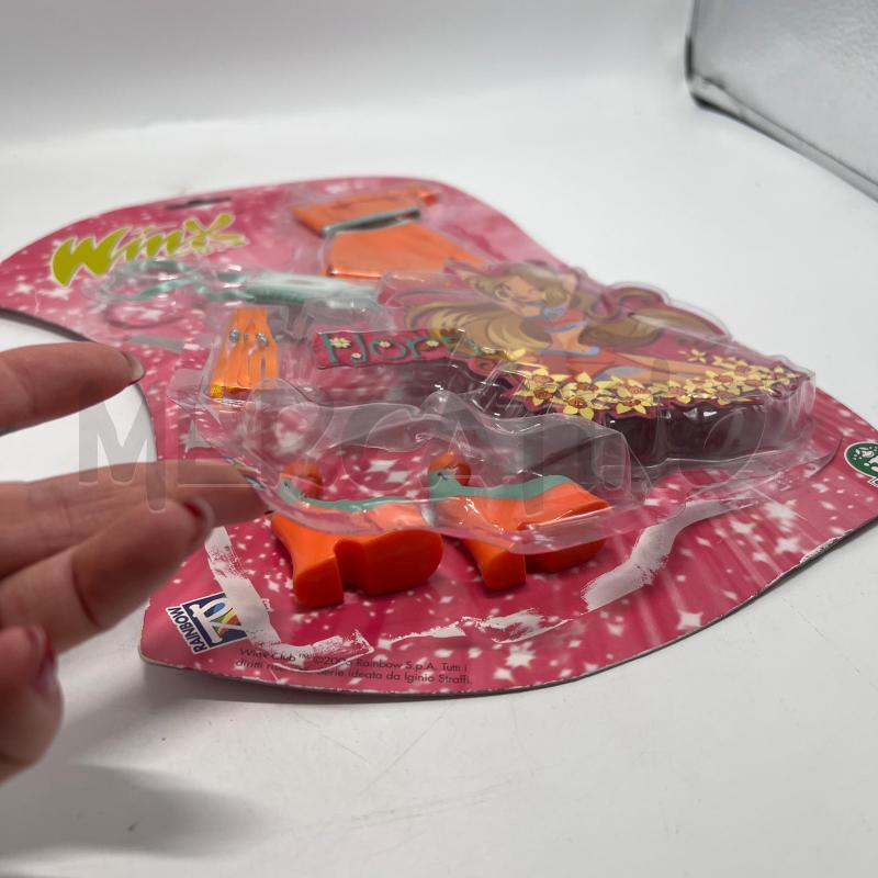 KIT VESTITI WINX FLORA | Mercatino dell'Usato Pomezia 3
