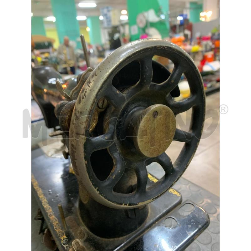 MACCHINA CUCIRE SINGER EPOCA NON FUNZIONANTE | Mercatino dell'Usato Pomezia 4