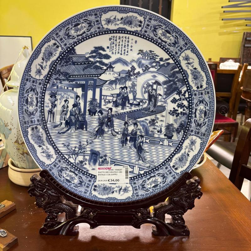 PIATTO DECORATIVO ORIENTALE CON SUPPORTO | Mercatino dell'Usato Pomezia 1