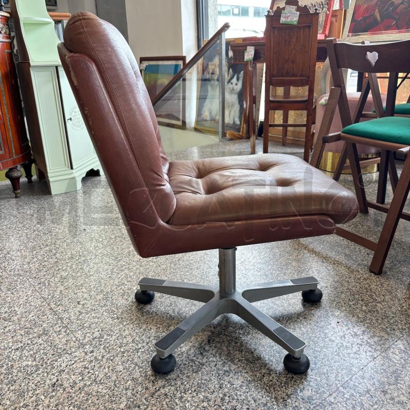 POLTRONA VINTAGE VILPELLE MARRONE DA RIV | Mercatino dell'Usato Pomezia 2