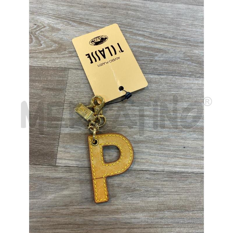 PORTA CHIAVI PRIMA CLASSE LETTERA P GANCI ORO  | Mercatino dell'Usato Pomezia 1