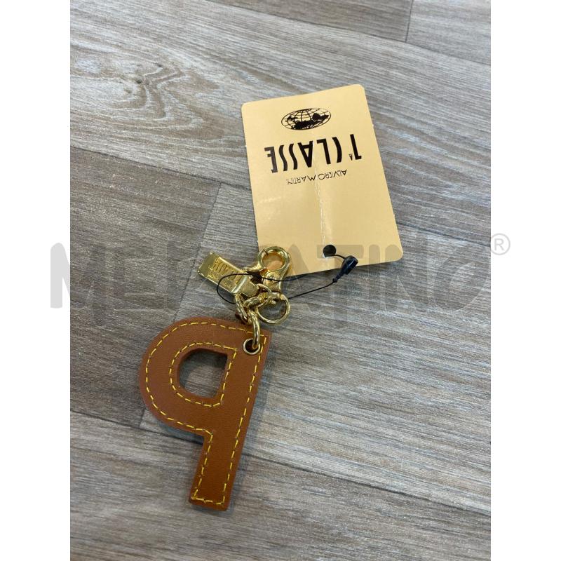 PORTA CHIAVI PRIMA CLASSE LETTERA P GANCI ORO  | Mercatino dell'Usato Pomezia 2