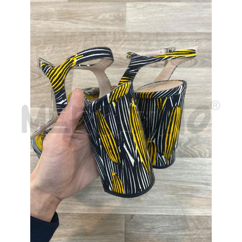 SANDALI DONNA LIU JO TESSUTO GIALLO/BIANCO/NERO PLATEAU TACCO LARGO | Mercatino dell'Usato Pomezia 5