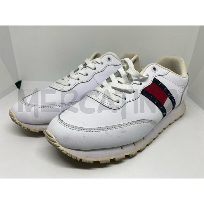 SCARPE DONNA BIANCHE TOMMY HILFINGER | Mercatino dell'Usato Pomezia 1