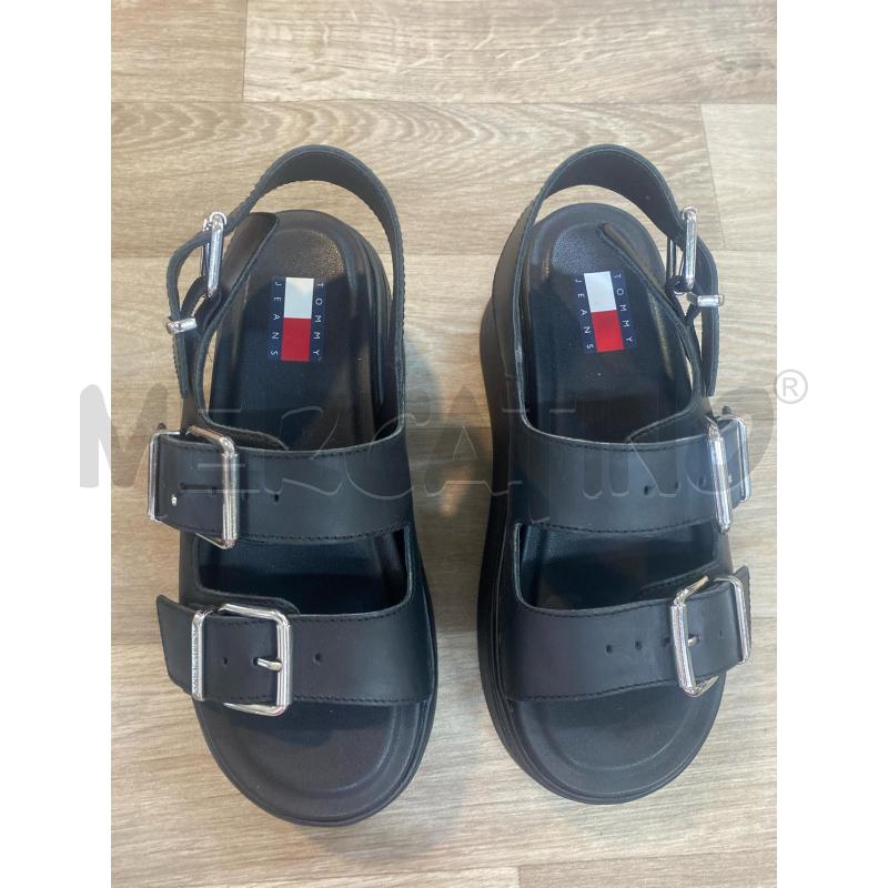 SCARPE DONNA GAELLE BIANCHE DIETRO FLUO | Mercatino dell'Usato Pomezia 2