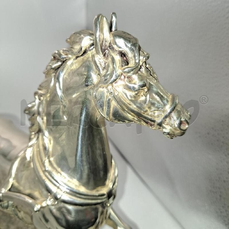 SCULTURA COPPIA SU CARROZZA LAMINATA  | Mercatino dell'Usato Pomezia 4