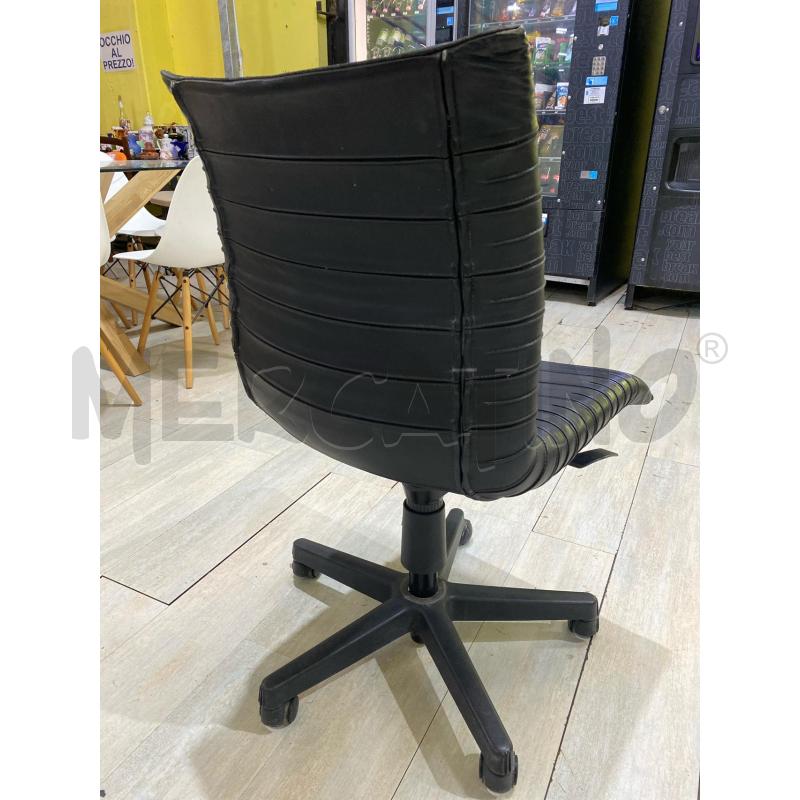 SEDIA A ROTELLE SEMIPELLE | Mercatino dell'Usato Pomezia 3