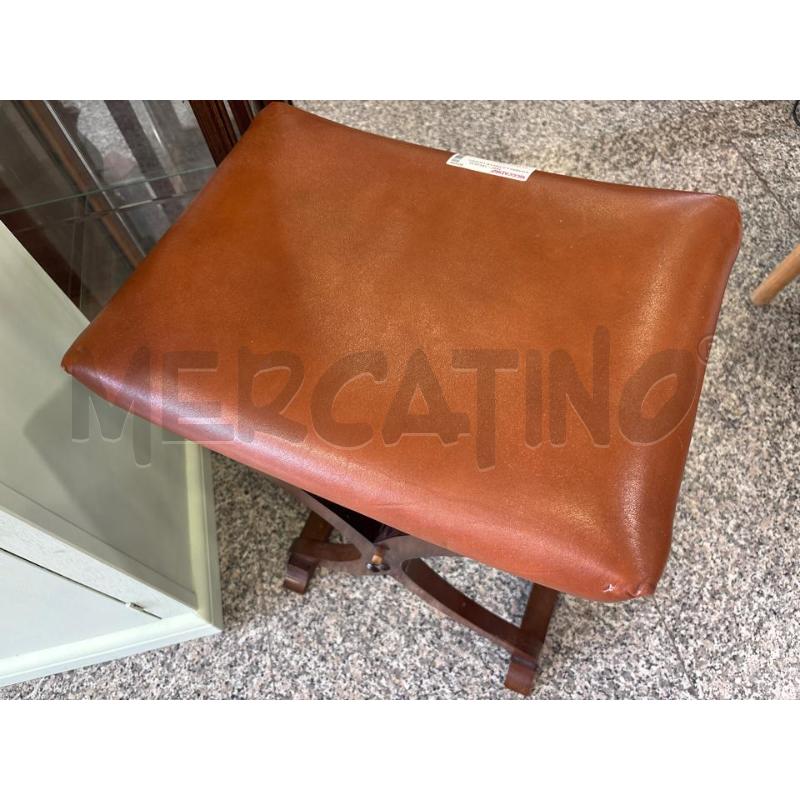 SGABELLO PELLE LEGNO | Mercatino dell'Usato Pomezia 2