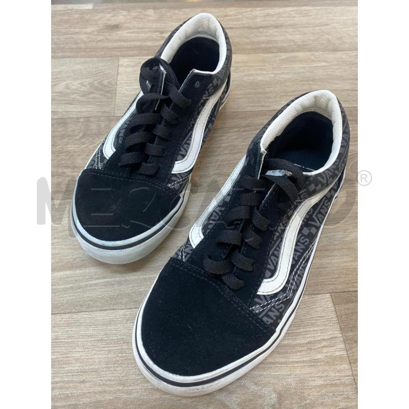 SNEAKERS DONNA/RAGAZZA SCRITTE VANS PATTERN NERO PELLE | Mercatino dell'Usato Pomezia 1
