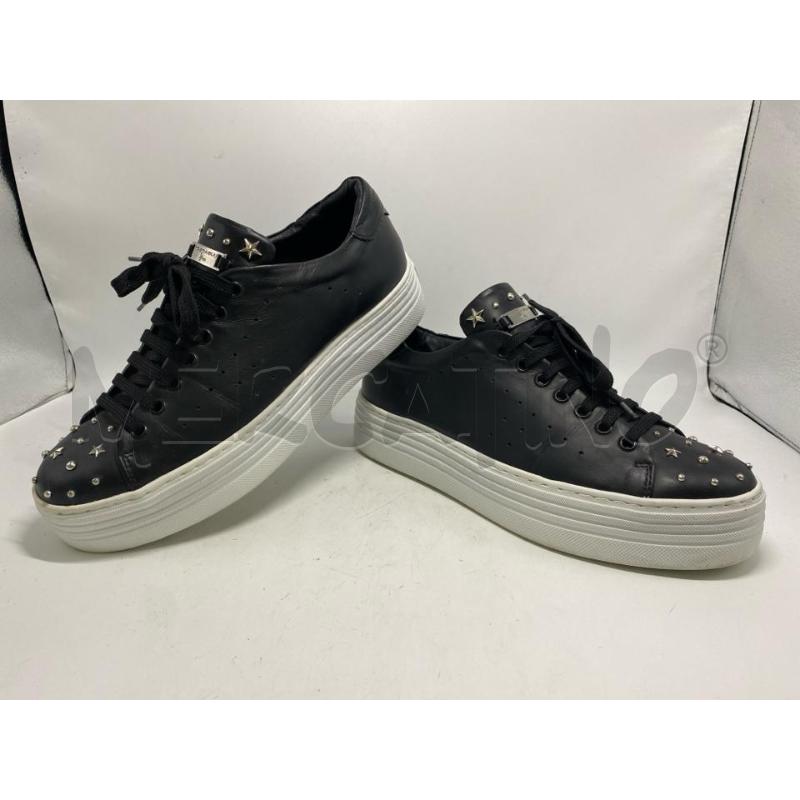 SNEAKERS DONNA TOSCA BLU IN PELLE NERE BORCHIE STELLINE  | Mercatino dell'Usato Pomezia 1