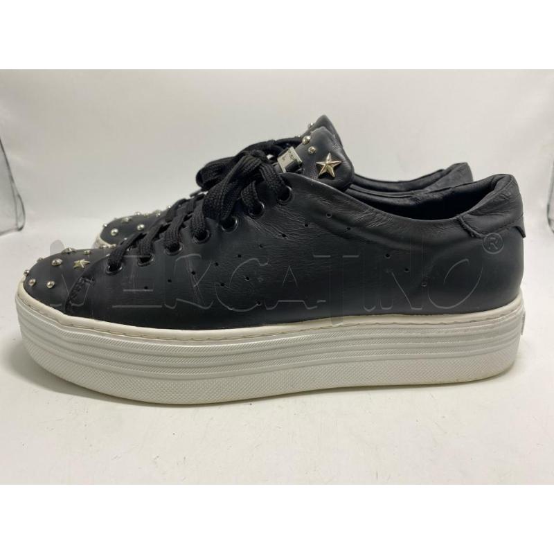 SNEAKERS DONNA TOSCA BLU IN PELLE NERE BORCHIE STELLINE  | Mercatino dell'Usato Pomezia 4