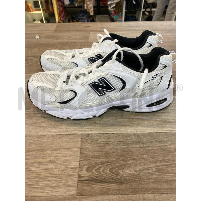 SNEAKERS UOMO NEW BALANCE BIANCHE NERE BASSE | Mercatino dell'Usato Pomezia 1