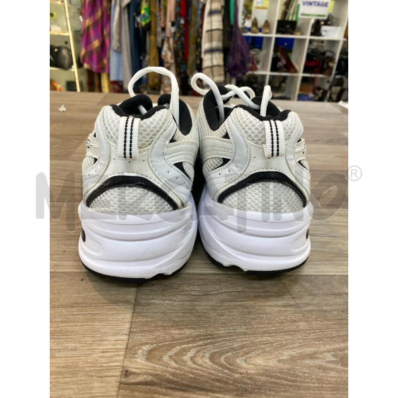 SNEAKERS UOMO NEW BALANCE BIANCHE NERE BASSE | Mercatino dell'Usato Pomezia 3