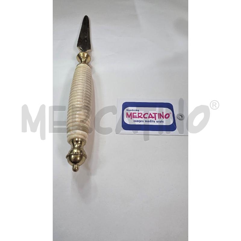 TAGLIACARTE OTTONE MANICO BIANCO  | Mercatino dell'Usato Pomezia 2