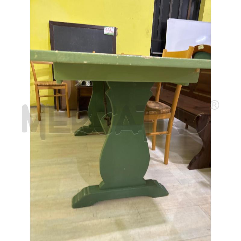 TAVOLO STILE TIROLESE | Mercatino dell'Usato Pomezia 3