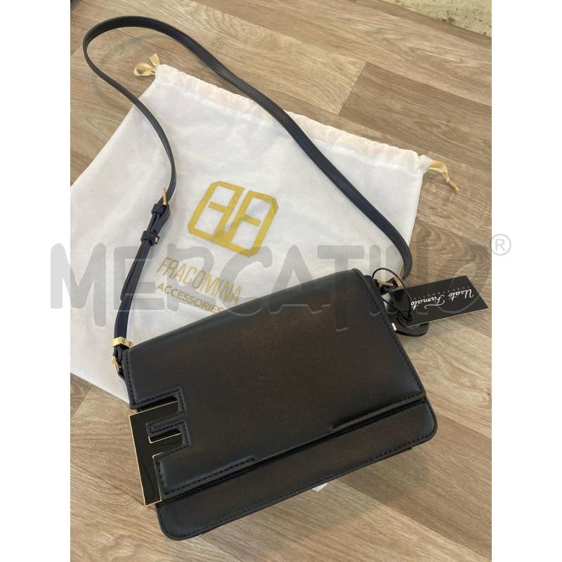 TRACOLLA DONNA FRACOMINA NERA DETTAGLIO LATERALE MONOGRAM ORO SMALTATO NERO | Mercatino dell'Usato Pomezia 1