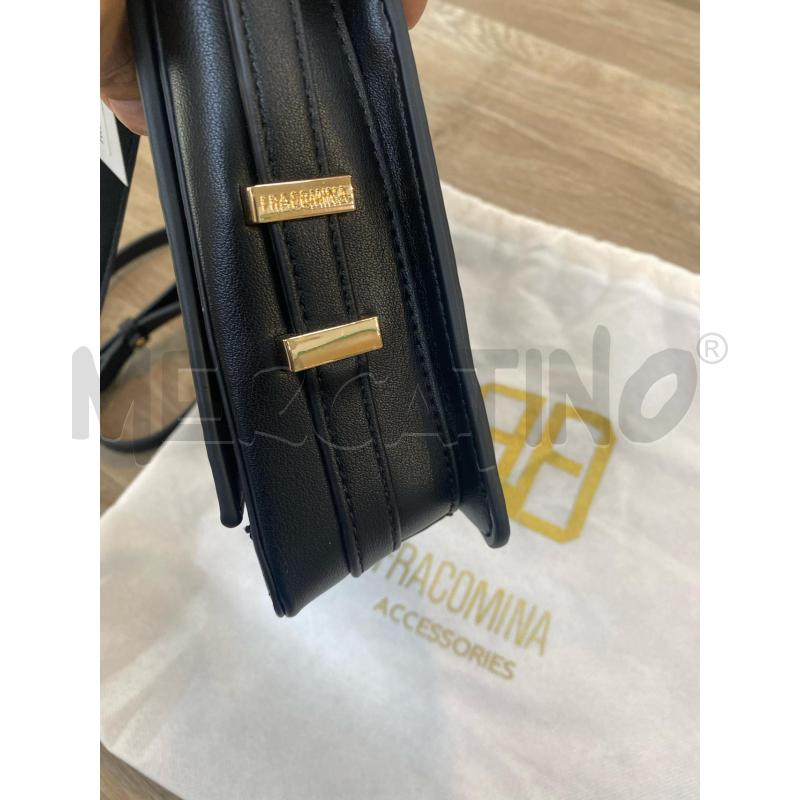 TRACOLLA DONNA FRACOMINA NERA DETTAGLIO LATERALE MONOGRAM ORO SMALTATO NERO | Mercatino dell'Usato Pomezia 3