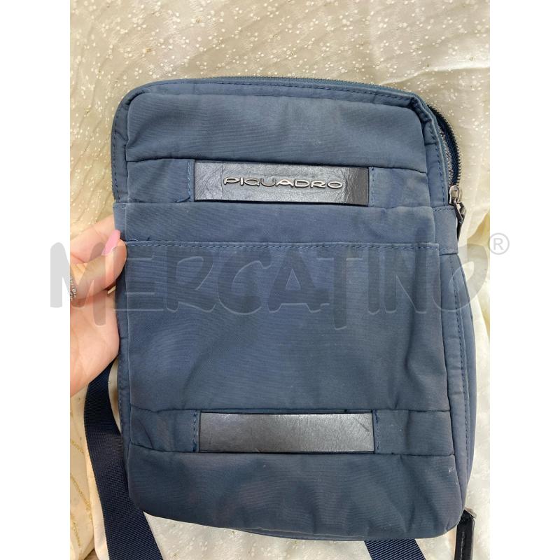 TRACOLLA UOMO BLU PIQUADRO | Mercatino dell'Usato Pomezia 2