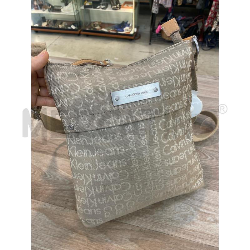 TRACOLLA UOMO IN TESSUTO BEIGE CALVIN KLEIN JEANS | Mercatino dell'Usato Pomezia 2