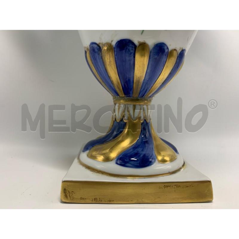 VASO CERAMICA FIORI BASE ORO BLU 2M CAPODIMONTE  | Mercatino dell'Usato Pomezia 4