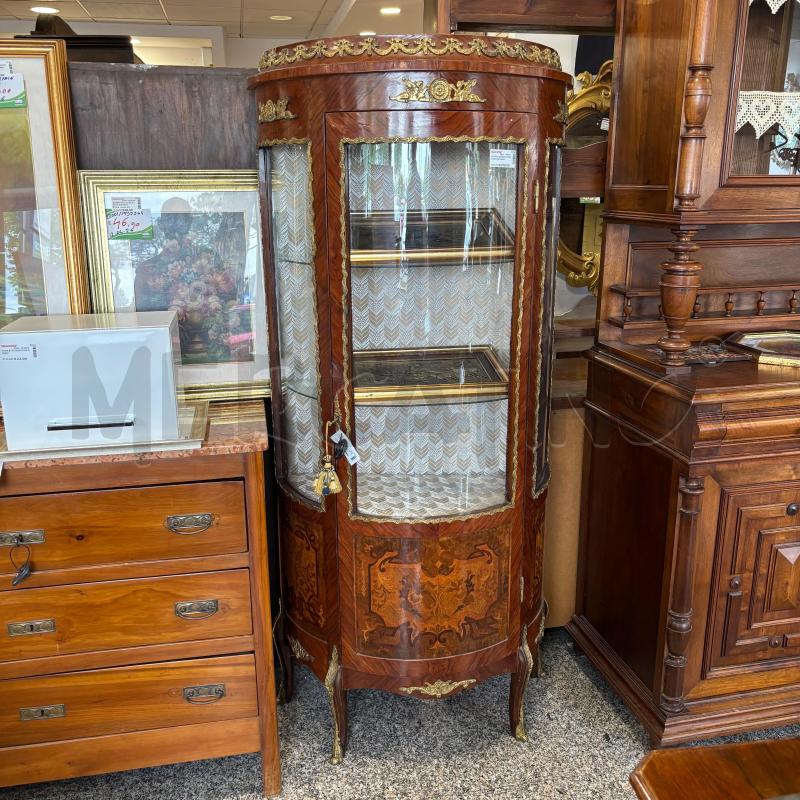 VETRINA BOMBATA INTARSI DECORI DORATI | Mercatino dell'Usato Pomezia 1