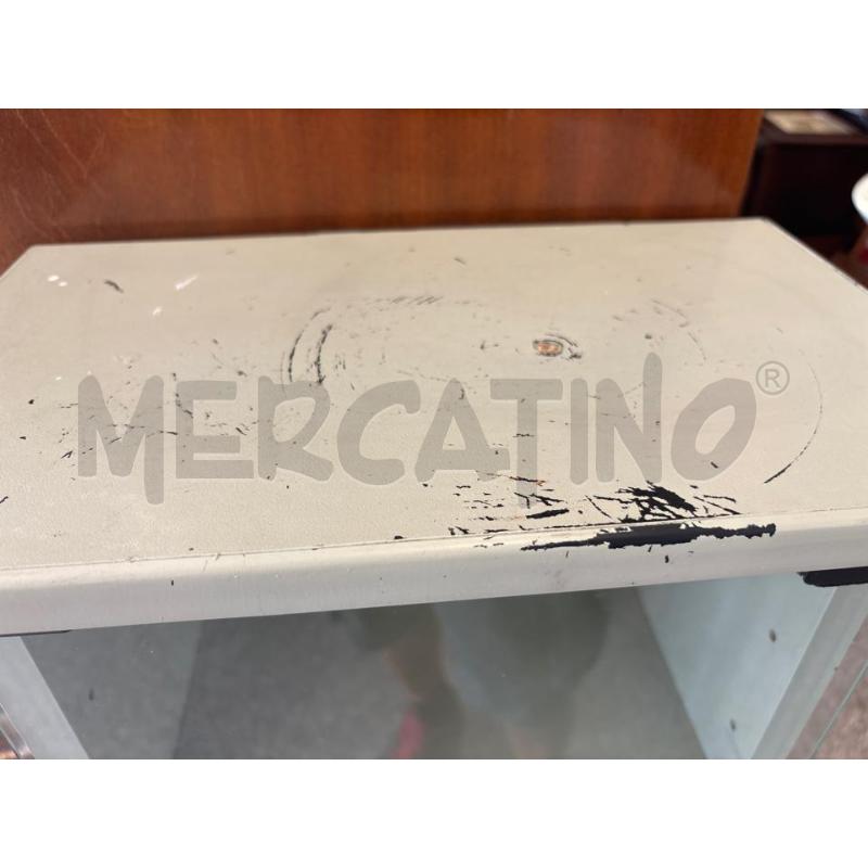 VETRINETTA DA RIVEDERE | Mercatino dell'Usato Pomezia 2