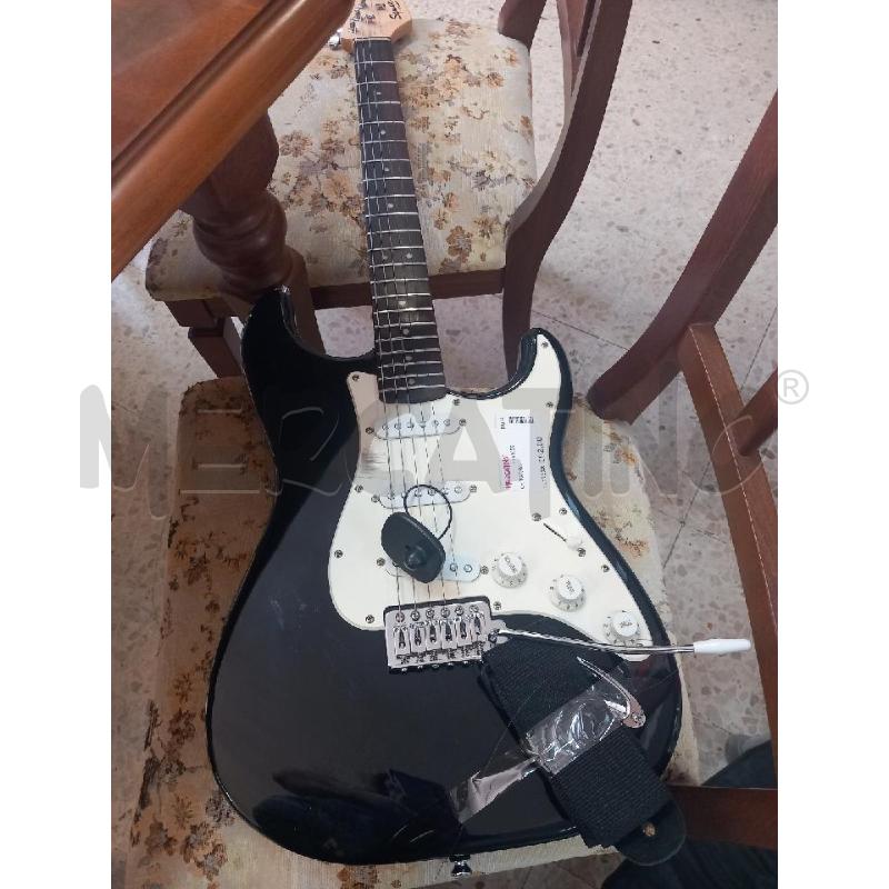 CHITARRA  | Mercatino dell'Usato Guidonia montecelio 1